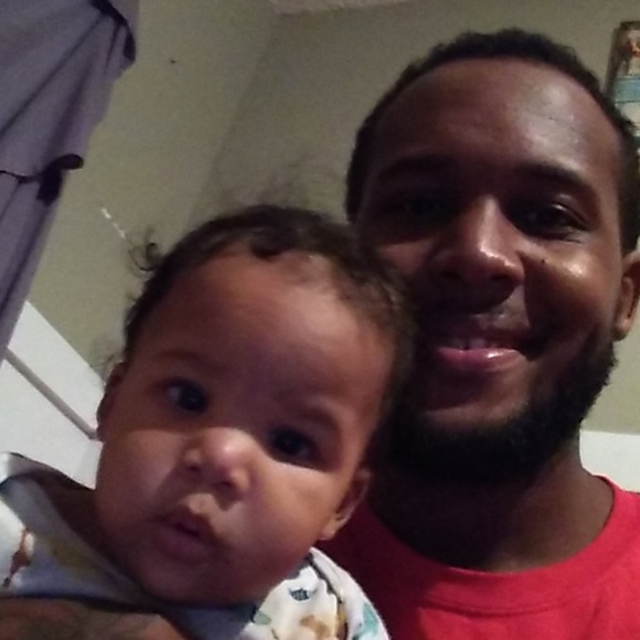 Meet your Posher, Javier - Picture 1 of 1